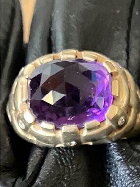 Vintage 750Italian gold, Amethyst and Diamond Ring